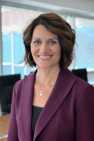 Hand_Steph_Color Large